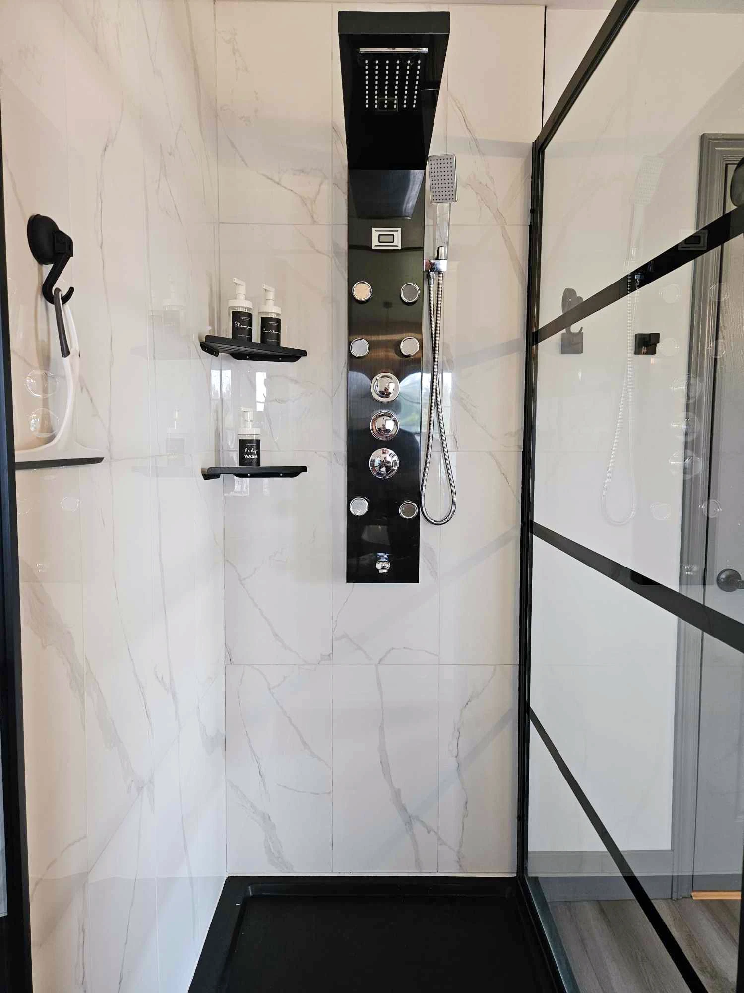 Farmhouse bathroom with open shower
