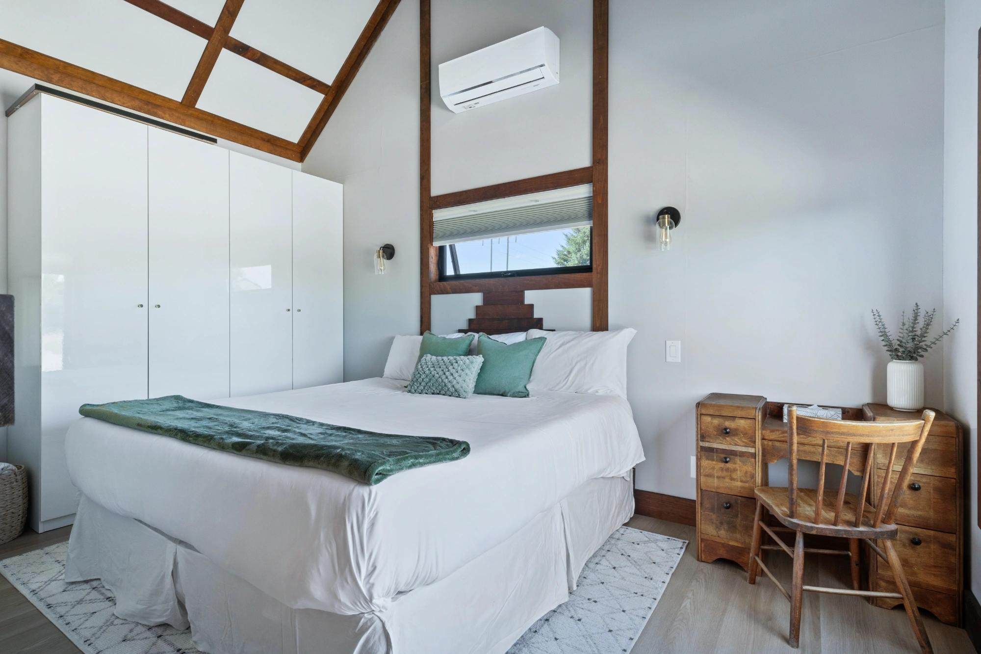 The Maple Primary Bedroom